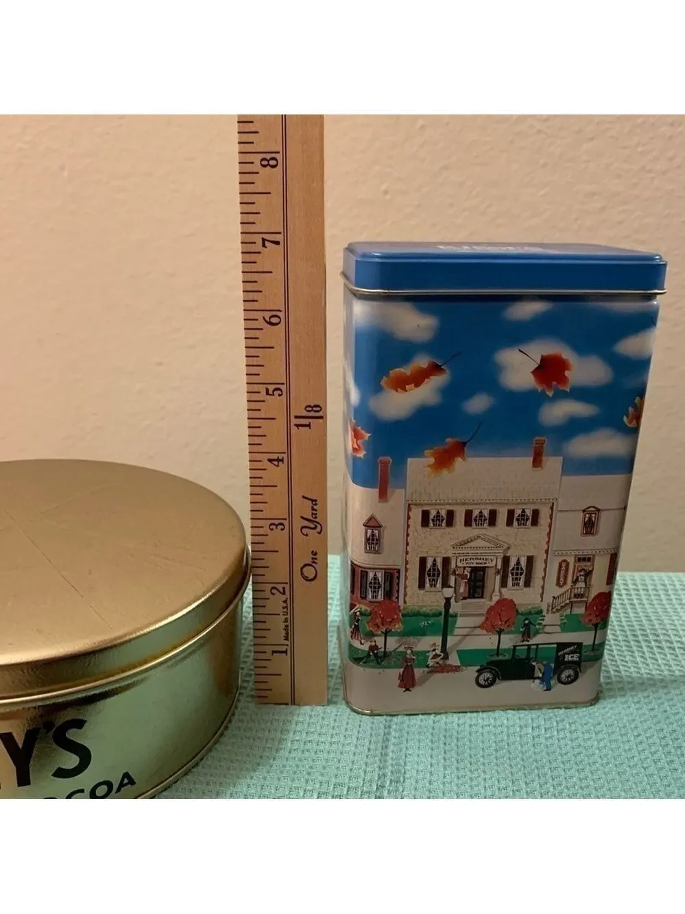 HERSHEY’S vintage three tins set 1980 milk chocolate kisses 1990 hometown #6